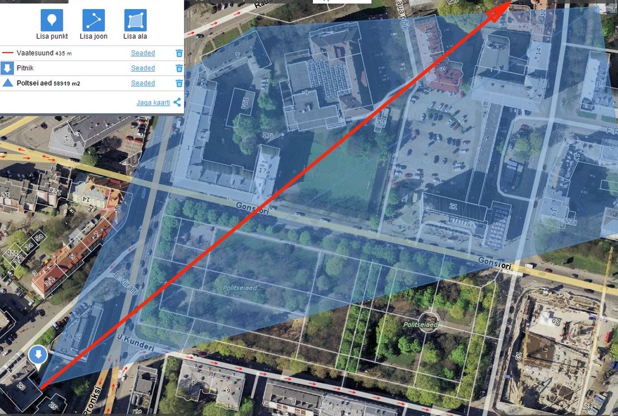 Tallinn, majad Politseiaia piirkonnas, vaade lõuna poolt. rephoto