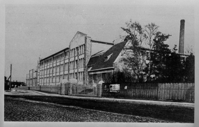 Tallinna Vineeri ja mööblivabriku hoone, kus alustasid tööd tehnilised erikursused 1918.a.  duplicate photo