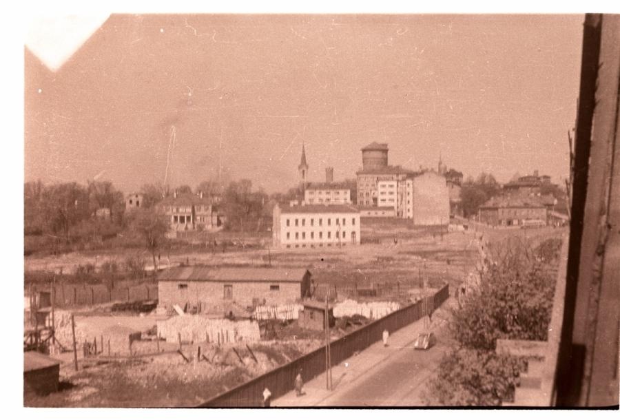 Tallinn, the construction site of Mäetehnikum, behind Tõnismägi.