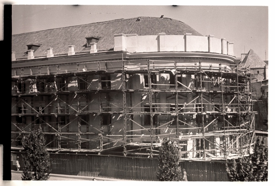 Tallinn, Harju and Müürivahe street corner, construction of the building of the Ministry of Forest Industry.