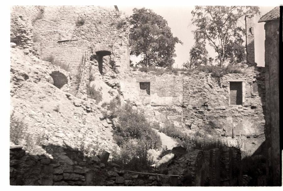 Tallinn, ruins of demolished houses at Pikk Jalg Gate.