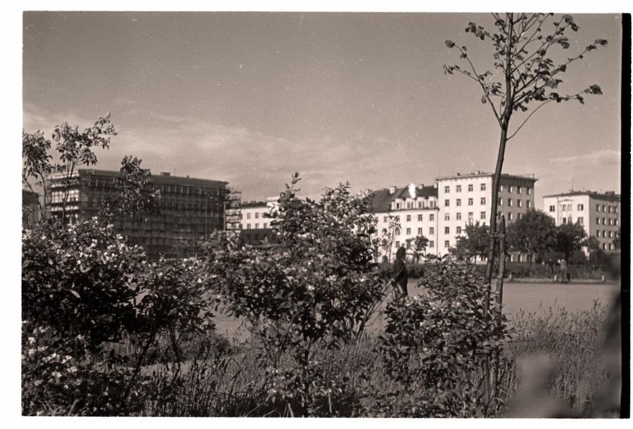 Tallinn, Pionier Square.