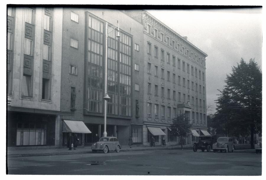 Tallinn, Winning Square, Art Building and the Ev Department of the Art Foundation of the Soviet Union.