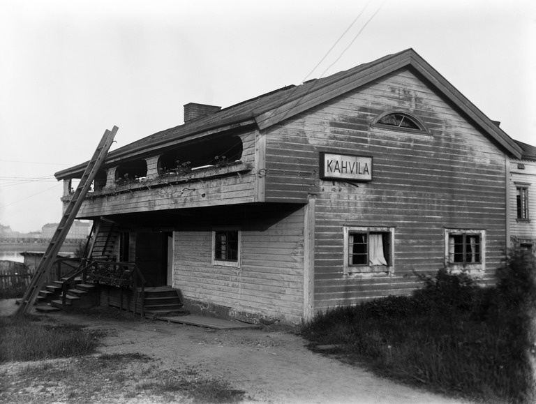 Turuntie 5 (Mannerheimintie 13), huvila Hesperia 61 A.