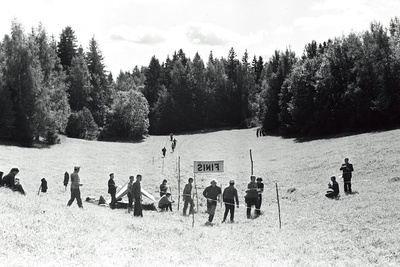 Seeria kirjeldus: XVIII Eesti-Leningrad matš;Eesti MV teate-o. E-Len matš toimus 24.-25. juuni 1977 suund-o ja teate-o. Kaiu, Jõgevamaa, Eesti  similar photo