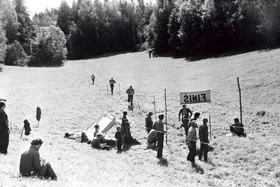 Seeria kirjeldus: XVIII Eesti-Leningrad matš;Eesti MV teate-o. E-Len matš toimus 24.-25. juuni 1977 suund-o ja teate-o. Kaiu, Jõgevamaa, Eesti  similar photo