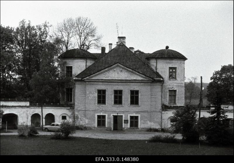 Vaade Kiltsi mõisahoonele.
