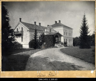 Viljandi mõisa esifassaad vasakult poolt vaadatuna  duplicate photo