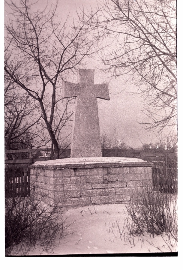 A monument to remember the battle of 1560.