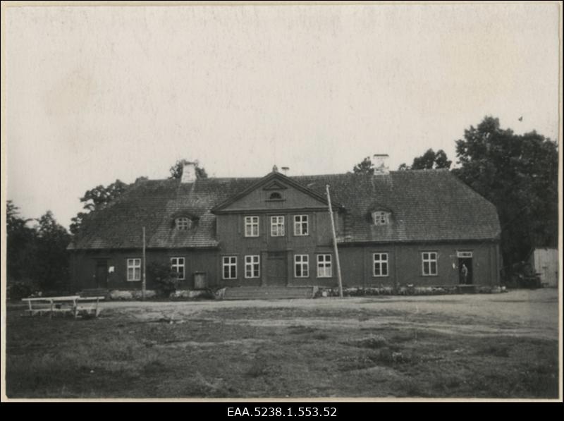 Uue-Varbla mõisa peahoone