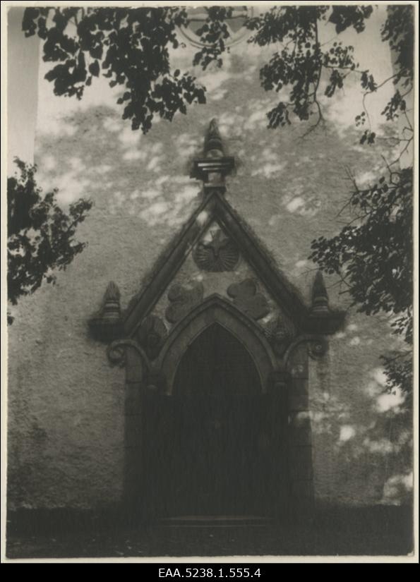 Keila kiriku portaal