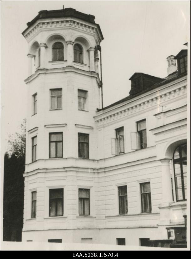 Puurmani mõisa peahoone nurgatorn