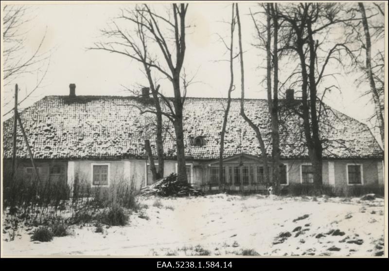 Lüganuse endine pastoraadihoone
