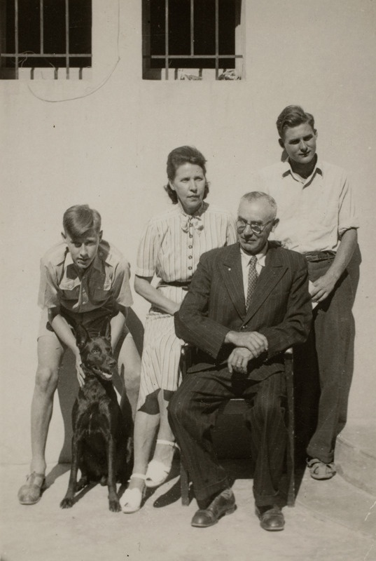Perekond Taagepera Marokos Marrakech'is, november 1948.