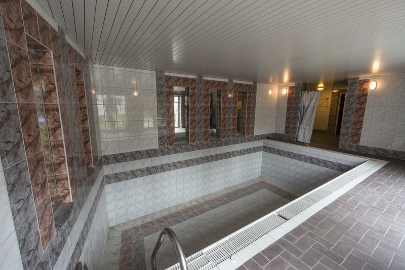 Jaama 42 sauna- ja basseinimaja sisevaade