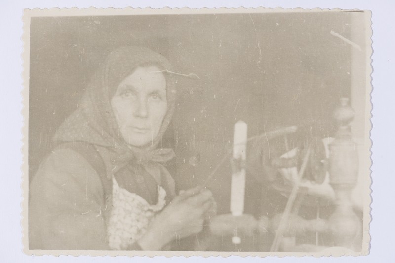 Anna Marie Kukk (kuni 1922 Anna Marie Vares) ketramas. Ta teenis Vabadussõjas 1. ratsapolgus varjunimega Peeter Ronk