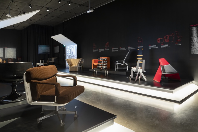 Näitus "Toolilugu", saalivaade