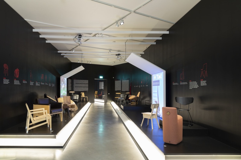 Näitus "Toolilugu", saalivaade