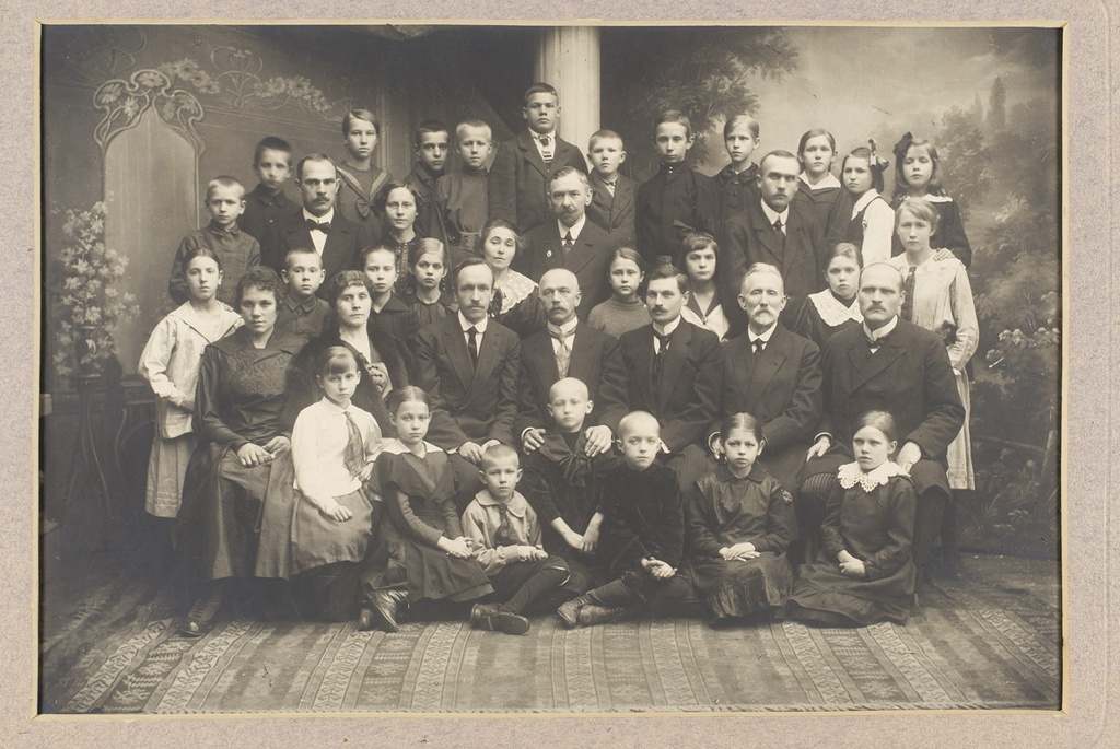 Peterburi Eesti reaalgümnaasium 1918 a sügisel, õpetajad ja õpilased