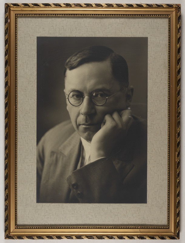 Kirjanik Hugo Raudsepa portree