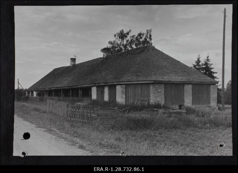 Väike- Pungerja kõrtsihoone (vaade lõunast)