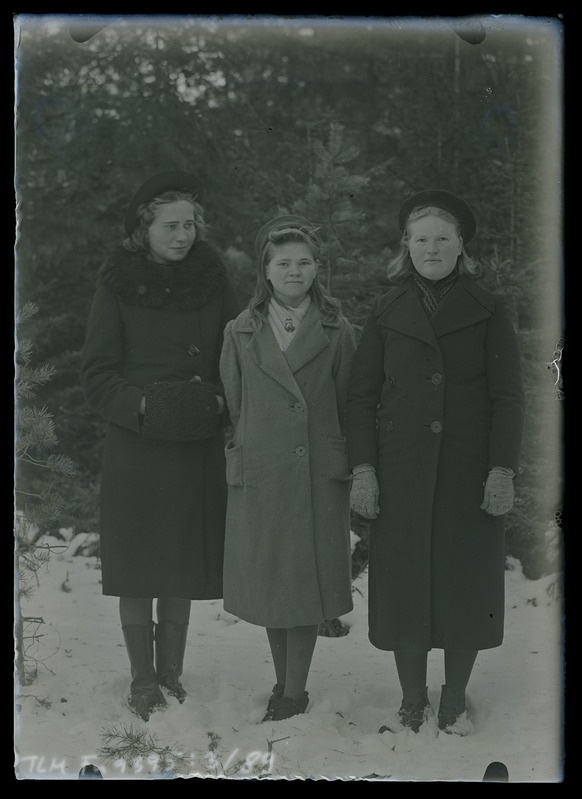 Laine Võimula, Erika Klein, Alide Nõmm