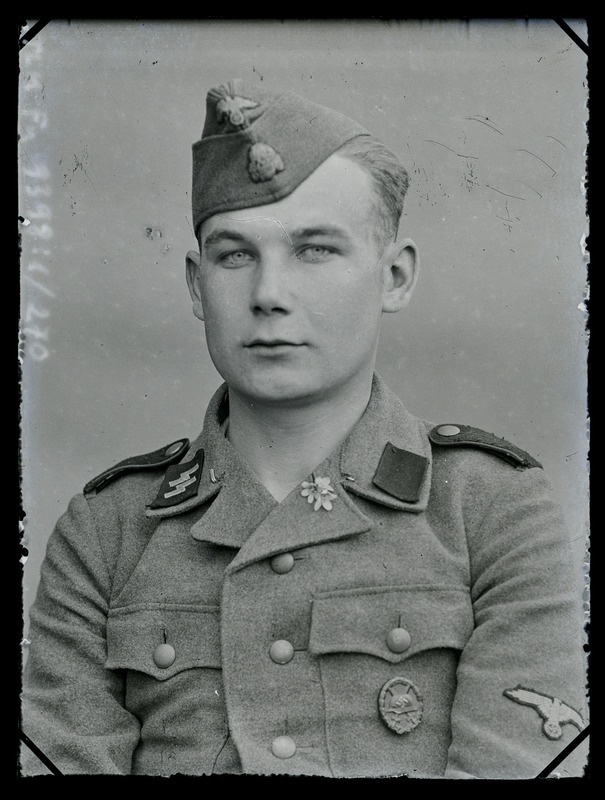 Portree: tundmatu noormees saksa sõjaväe mundris