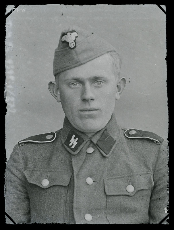 Portree: tundmatu noormees saksa sõjaväe mundris