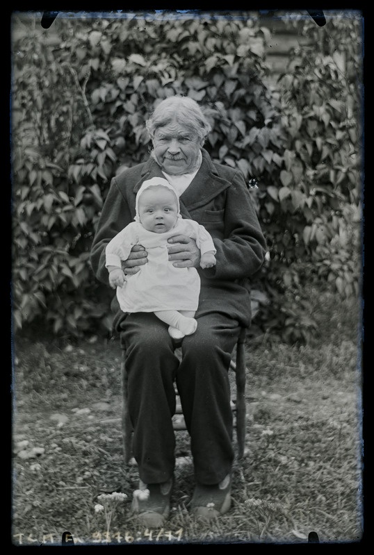 Paarisportree: Pärtle talu lapsehoidja Jaan