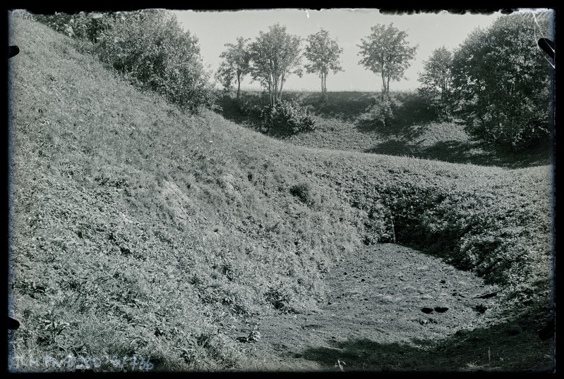 Vaade: Kirstuauk Püksireie orus. Kata küla.