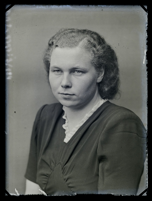 Portree: tundmatu naine