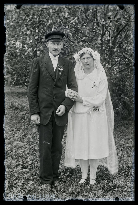 Kaksikportree. Tundmatu pruutpaar