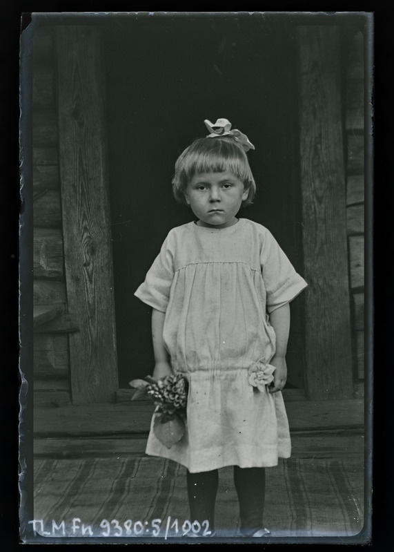 Portree: Linda Raava