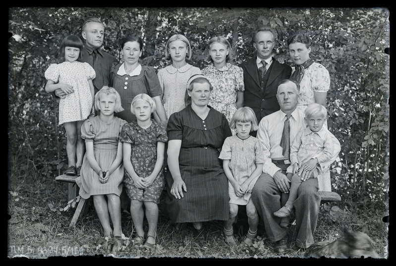 Grupiportree: tundmatud