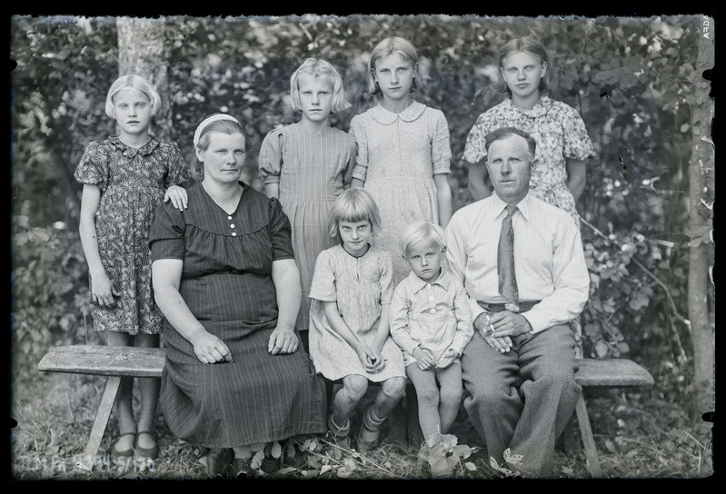 Grupiportree: tundmatud