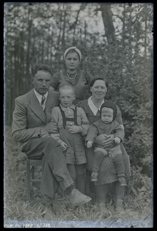 Grupipilt: perekond Sild