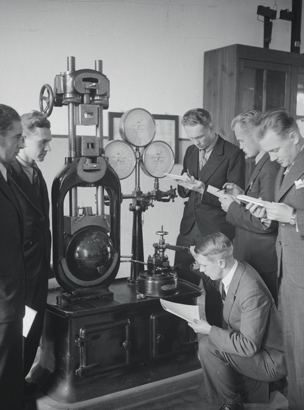 Laboratoorium. Tallinna Tehnikaülikool. Asutatud 1936.a.