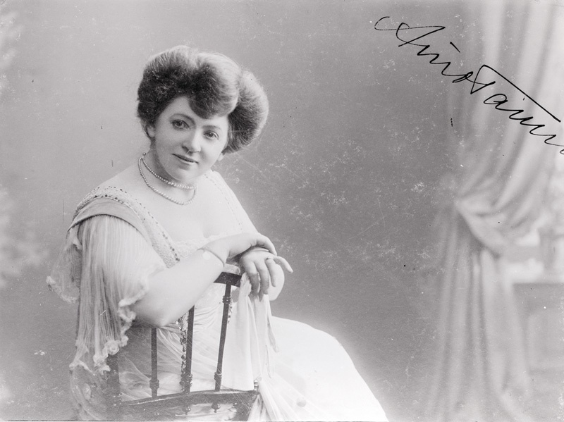 foto, negatiiv, Aino Tamm, signatuur foto - K. K. Bulla