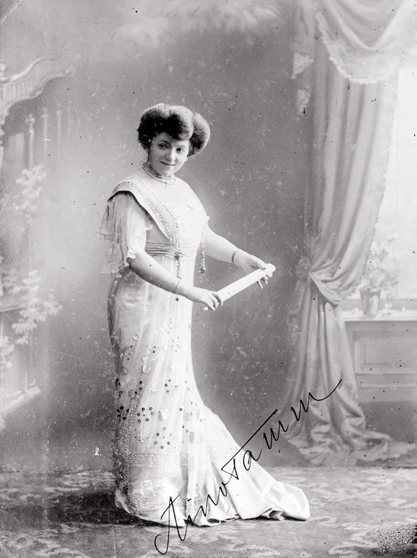 foto, negatiiv, Aino Tamm, 1910, Peterburg, Dvorjanskoje Sobranije saal