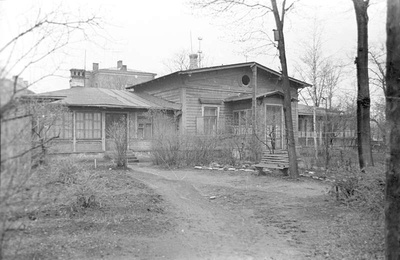 Former Kadrioru Bathroom Building - Kurhaus  similar photo