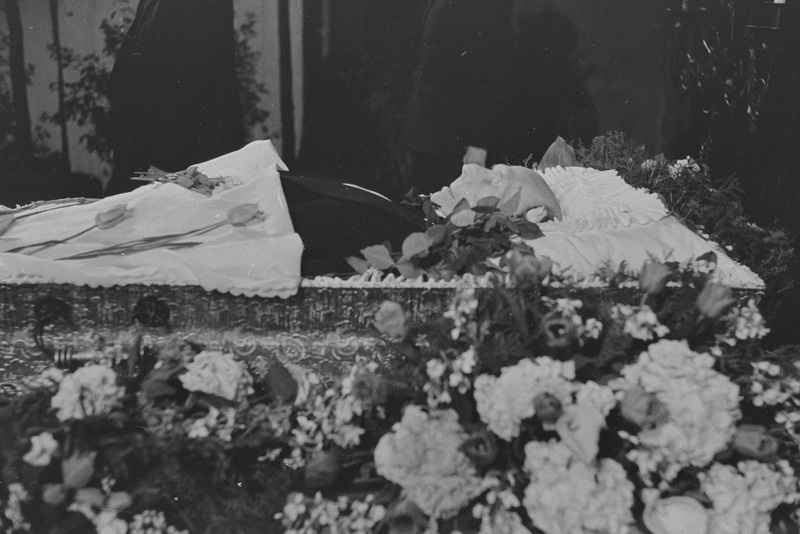 Johannes Kaljola matused, pildil: Johannes Kaljola kirstus