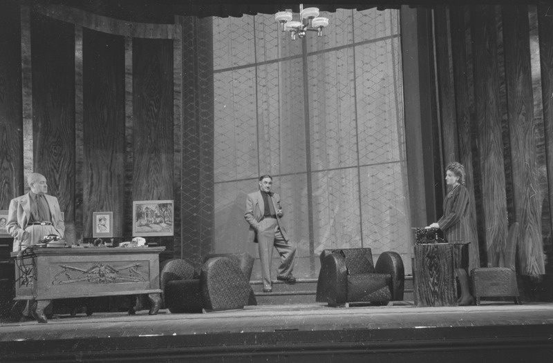 Vene küsimus, Teater Estonia, 1947, osades: MacPherson – Paul Pinna, Gould – Hugo Malmsten, Jessie – Heli Viisimaa