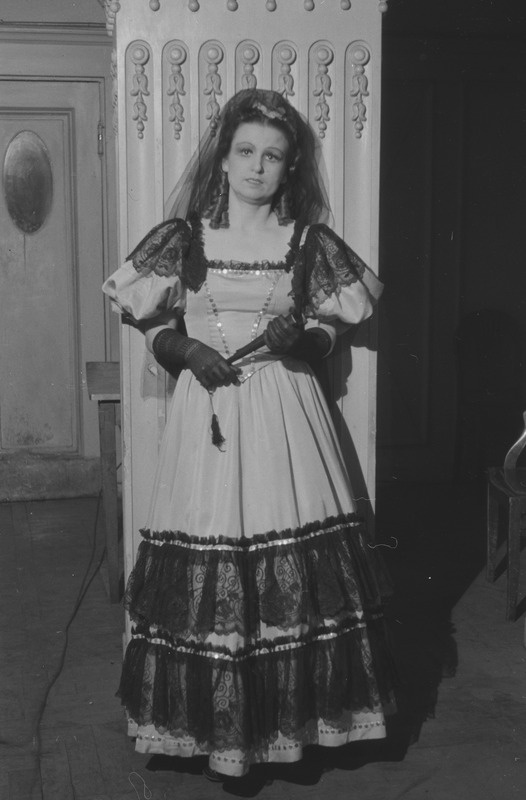 Padaemand, Teater Estonia endises kinoteatris Gloria, 1946, osades: Liisa – Ia Uudelepp