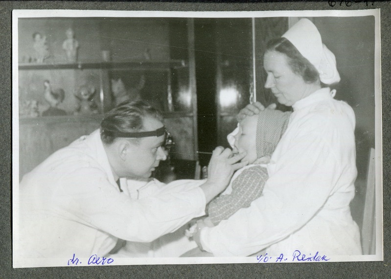 Arstlik läbivaatus Tallinna Linna Laste Tuberkuloosisanatooriumis