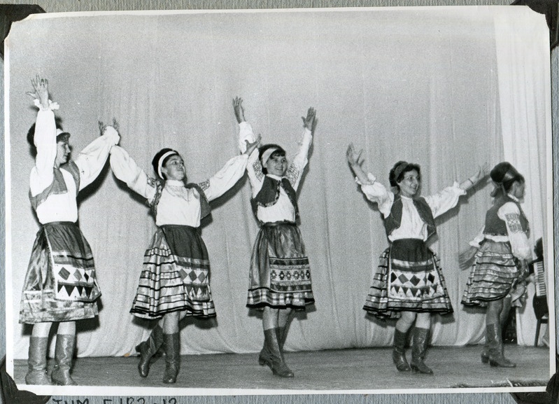 Esineb linna 2. haigla tantsukollektiiv