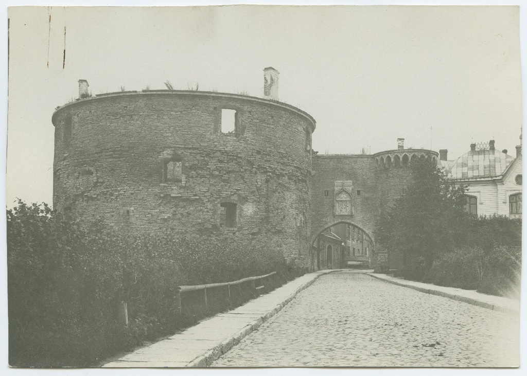 Tallinn, Great Coast Gate, view by the sea.