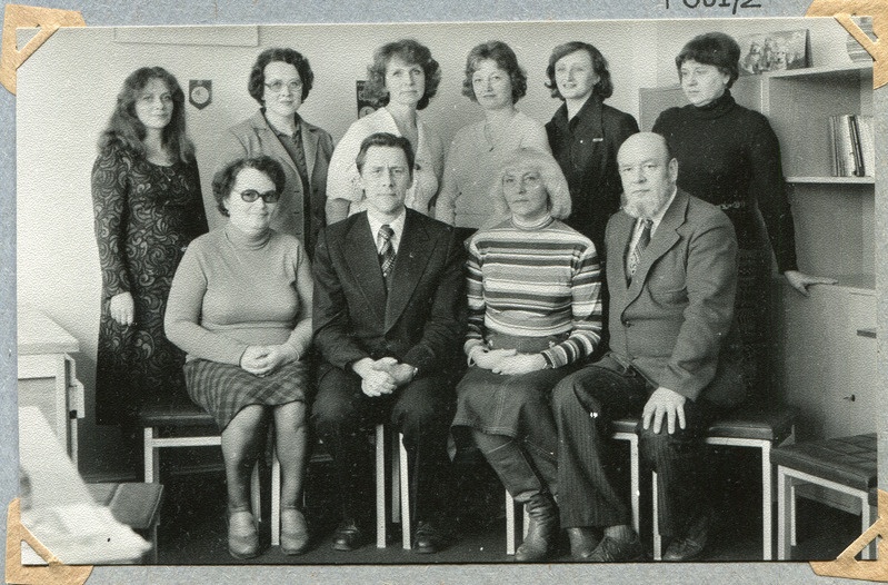 Vabariikliku Sanitaarharidusmaja kollektiiv asutuse aastapäeval