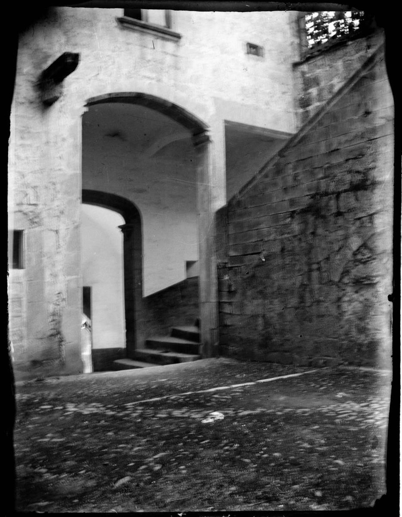 [The Pabordia] - The Pabordia. The Boschmonar family lived in this building, in a rental apartment, from 1910 to 1922, when Daniel Boschmonar acquired the house no. 23 Street Force.