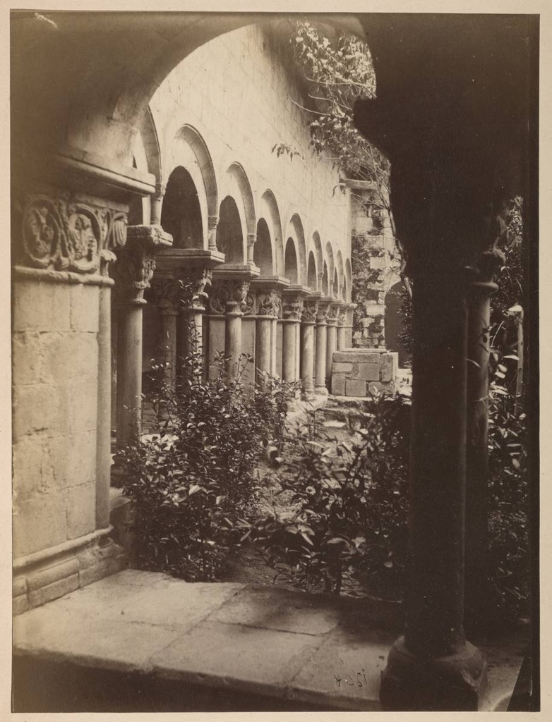 Cloitre de Gerone - Partial view of the cloister of the Cathedral of Girona
