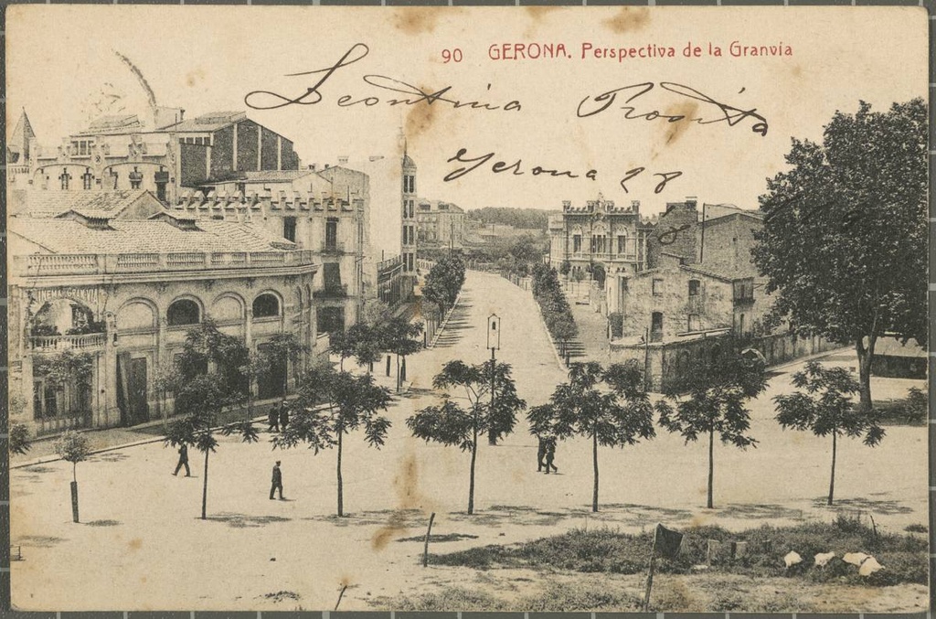 90. GERONA. Granvia Perspective - View of the Gran Via Jaume I at the crossroads with Figuerola Street. First on the left, the Gran Via cinema. In the background, the School Bruguera.